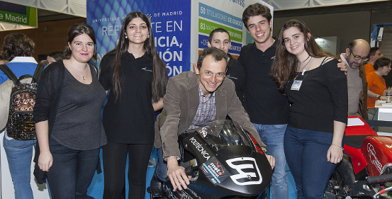 Pedro Duque con UPM MotoStudent